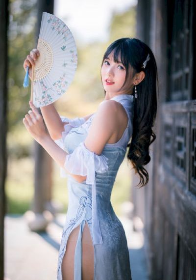 老校长不戴套玩新婚老师_电影免费国语